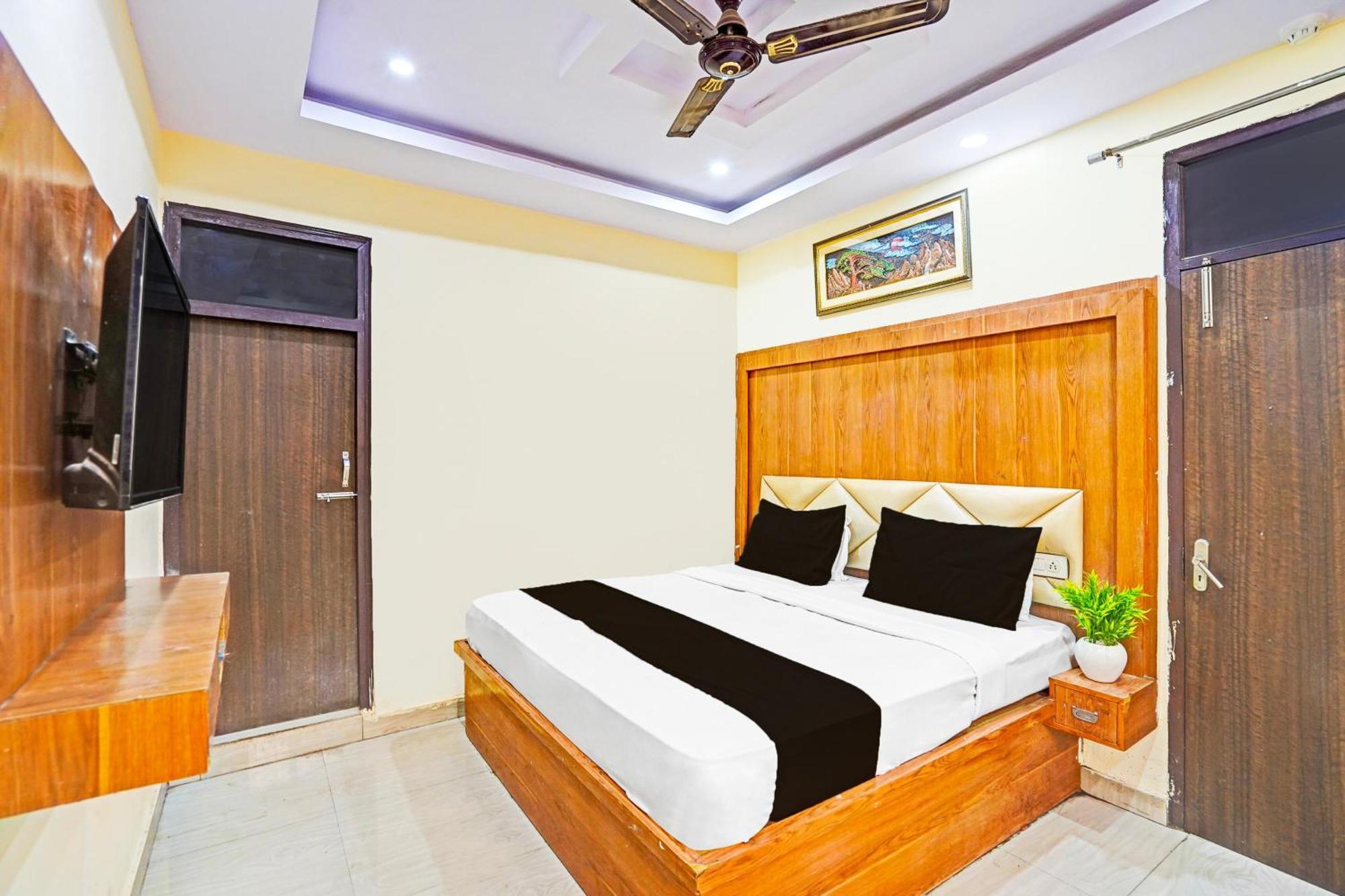 Super Hotel O Charbagh Formerly Khalsa Inn ลัคเนา ภายนอก รูปภาพ