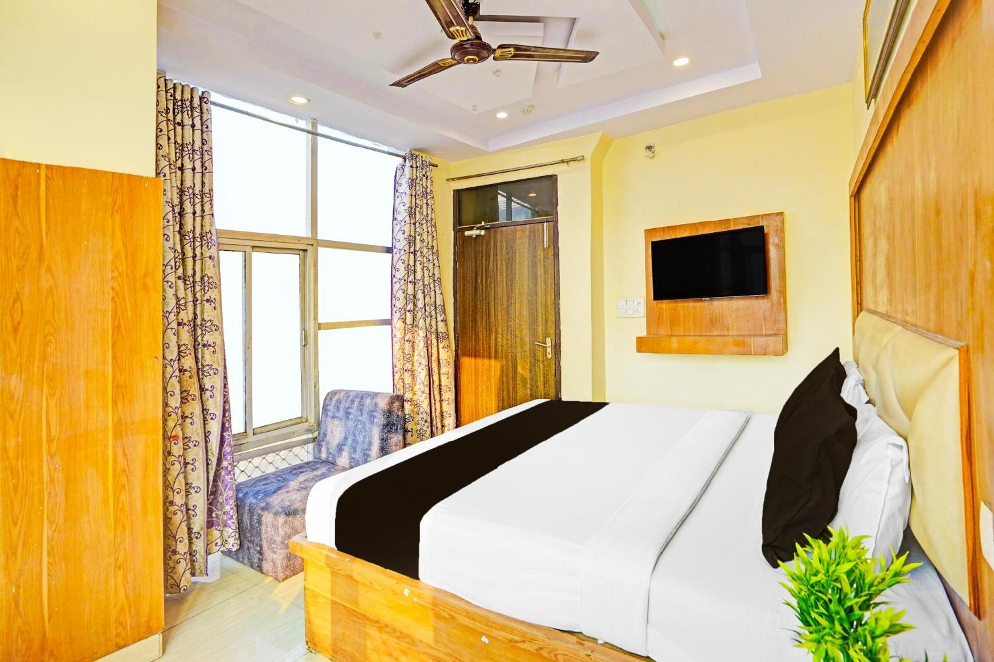 Super Hotel O Charbagh Formerly Khalsa Inn ลัคเนา ภายนอก รูปภาพ